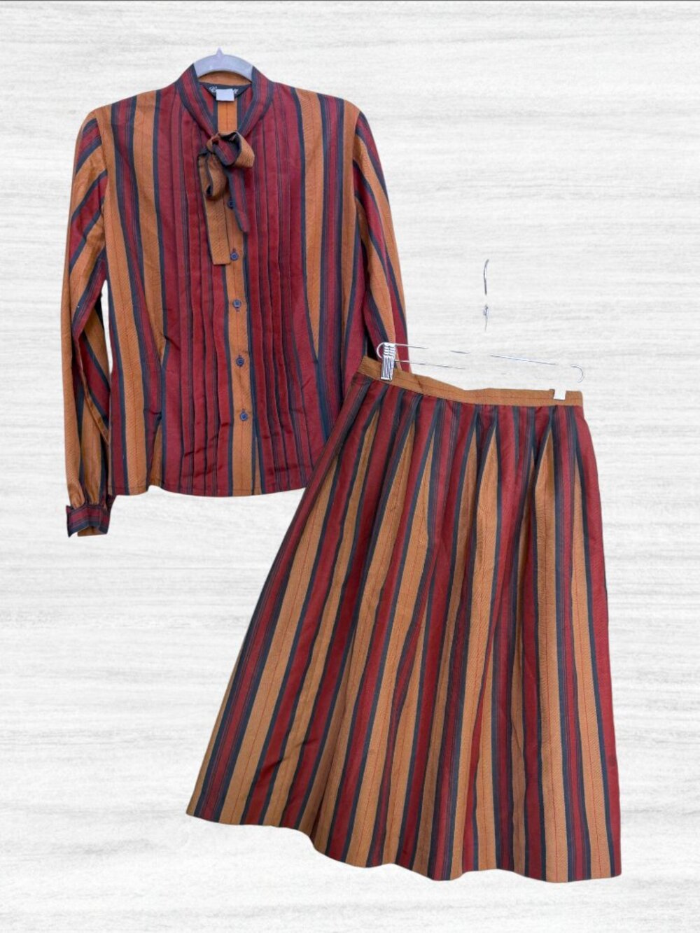 Courtwell Vintage 80s Womens Rust Striped Tie Neck Blouse Skirt Career Set 8